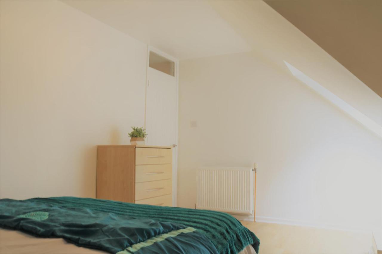 3 Bedroom City Centre Apartment In Lauriston Place * Edinburgh