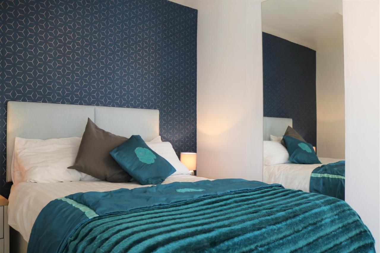 Apartment 3 Bedroom City Centre Apartment In Lauriston Place Edinburgh