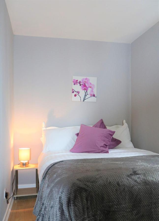 3 Bedroom City Centre Apartment In Lauriston Place Edinburgh