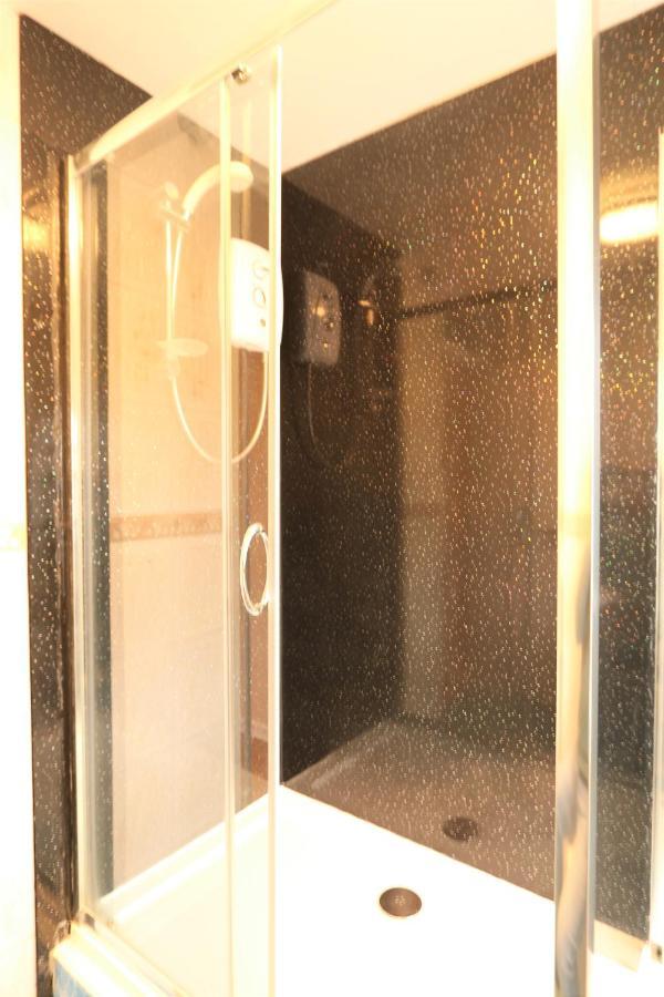 Apartment 3 Bedroom City Centre Apartment In Lauriston Place Edinburgh