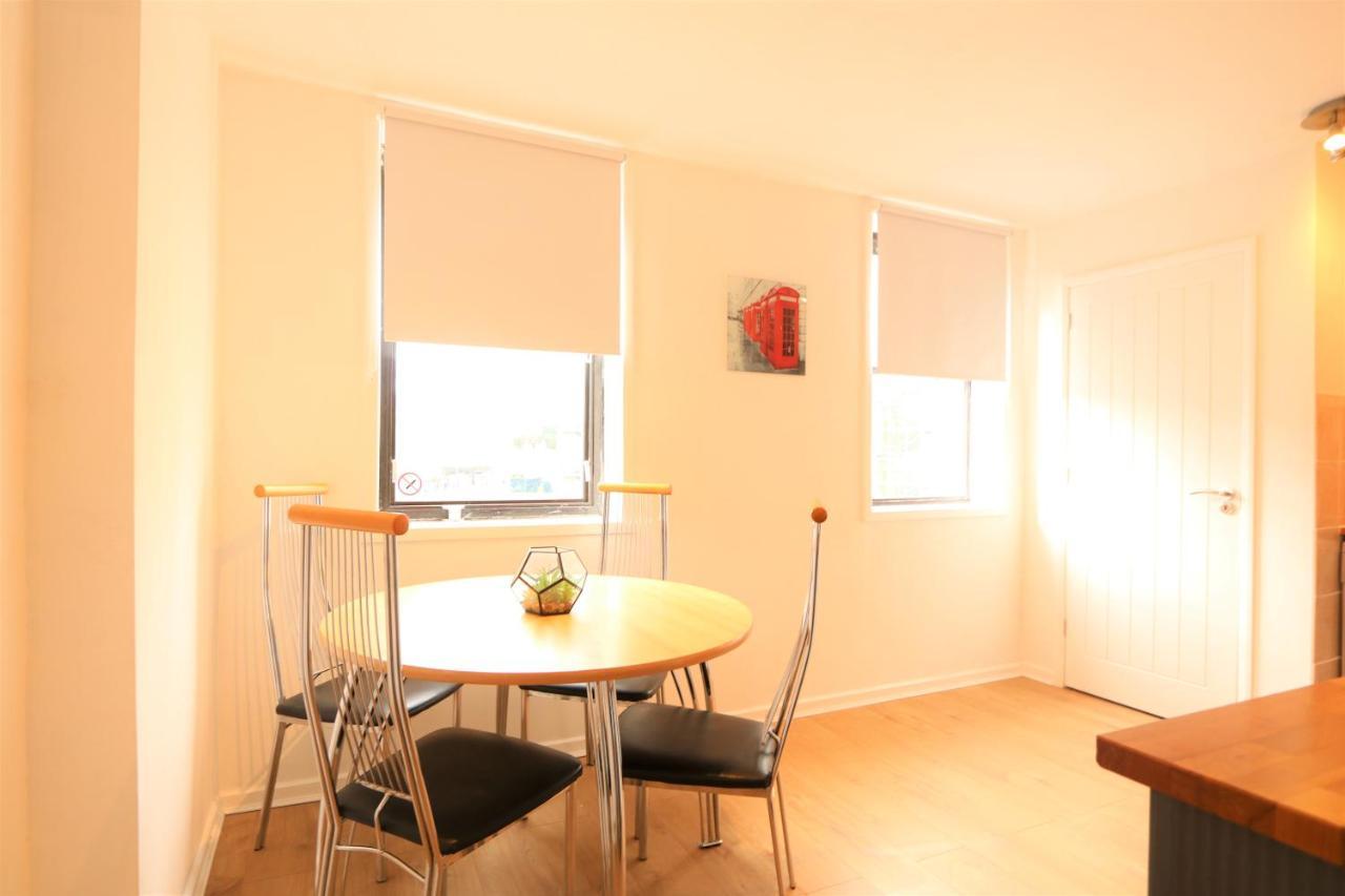 3 Bedroom City Centre Apartment In Lauriston Place